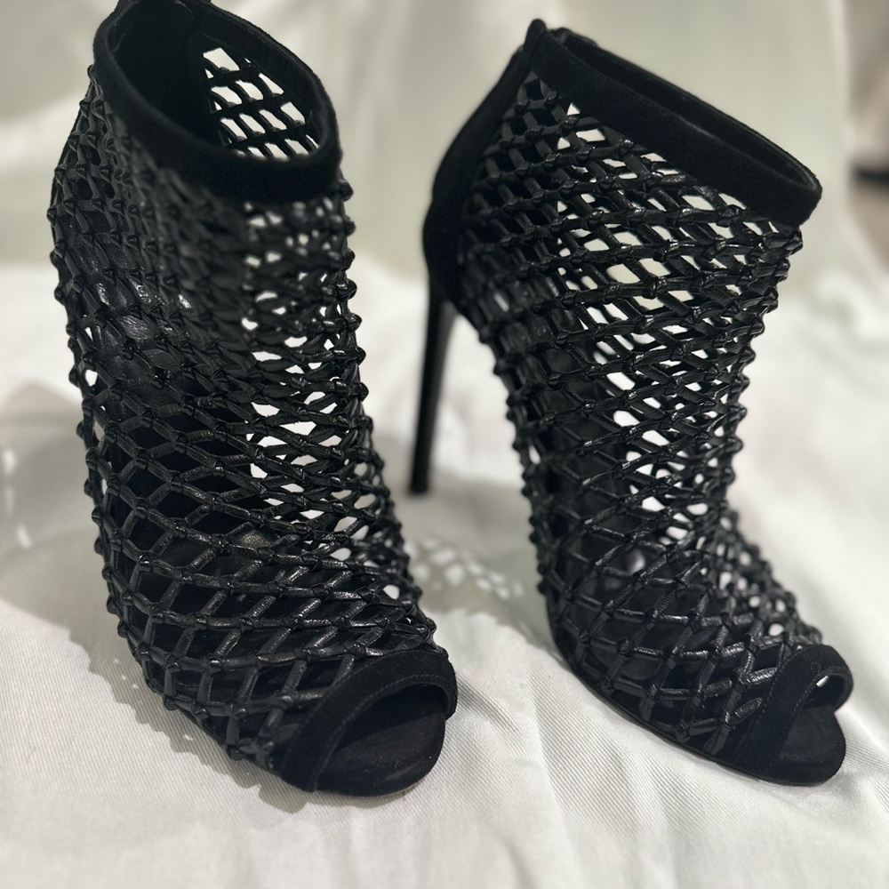 Gucci Black Mesh Women's Heels (Worn 3 times)